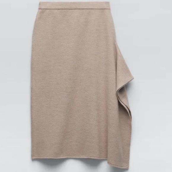 New ZARA  100% WOOL RUFFLED SKIRT - Picture 2 of 14